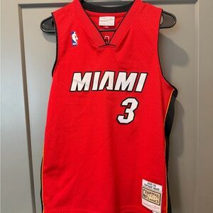 Mitchell & Ness Miami Wade jersey